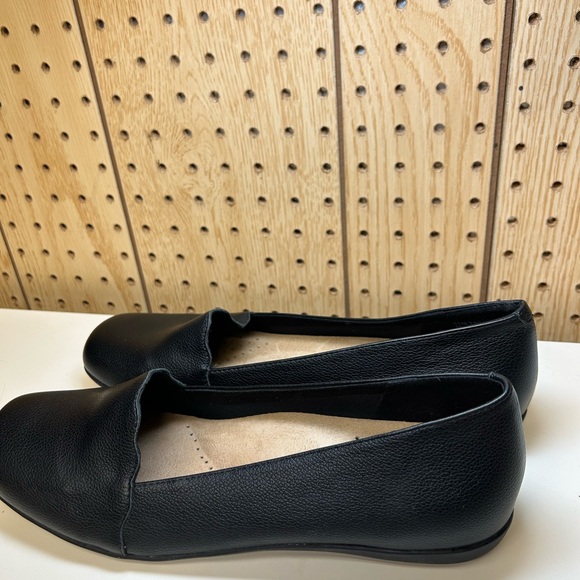 Trotters Sage Loafter - Picture 6 of 8